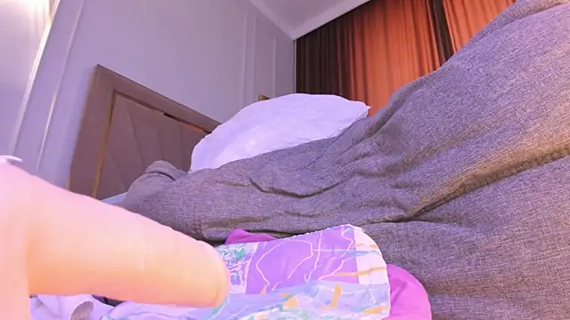 heemia Live XXX Chat