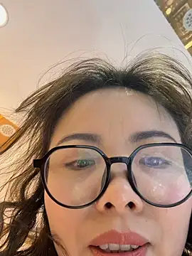 chick-888 在線直播表演