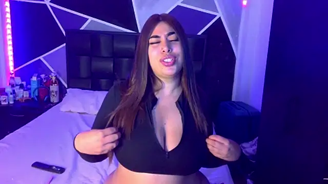 jazminslut Chat XXX in diretta