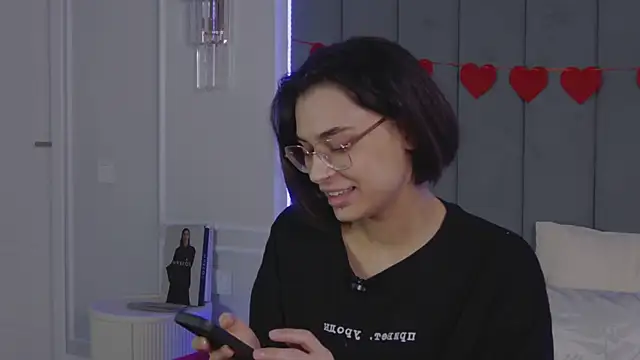 Chatroom XXX en direct de VioletAsh