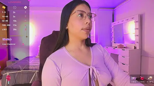 kloe28 Live XXX Chat