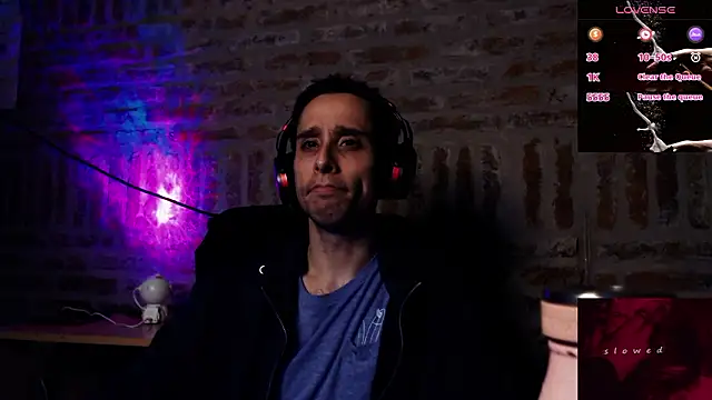 Chatroom XXX en direct de CaramelToy