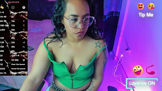 _aitana 即時 XXX 聊天