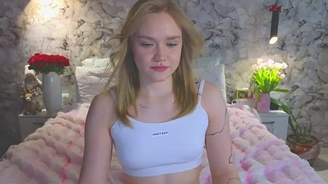 Aurora_Golden1 লাইভ XXX চ্যাট