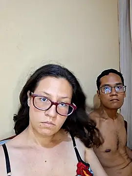 XXX chat uživo modela couple_orgasm