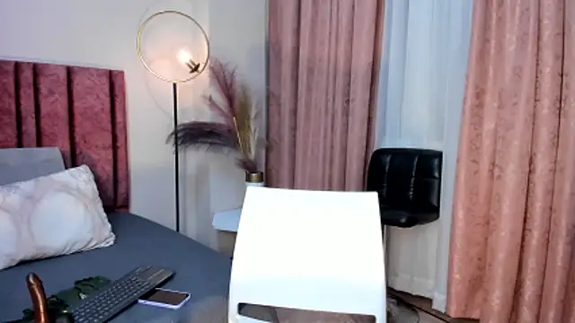 XXX chat uživo modela Zamira_Taylor