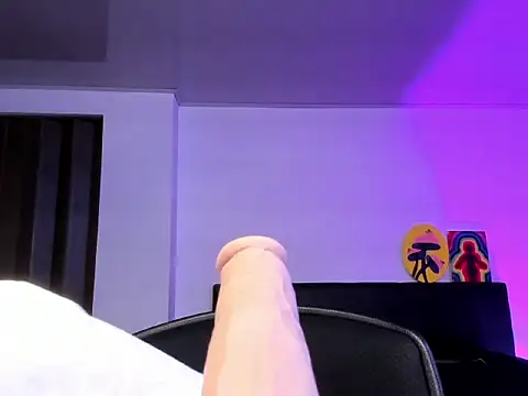 nataliasweet98 Adlı Modelin Canlı XXX Sohbeti