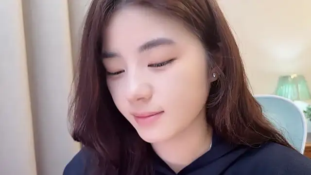 Nicole20266 Show Webcam