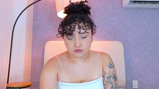 Chat XXX ao vivo de Tracielowe_w