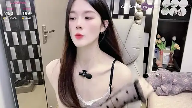 Yueyue-MM 现场XXX聊天