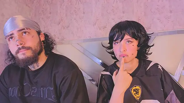 Chat +18 de Benny_and_Mark ao vivo