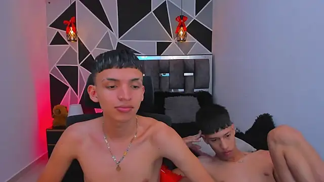 Juan_Nd_Steven 在線直播表演