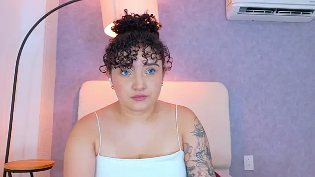 Tracielowe_w: онлайн-секс-чат