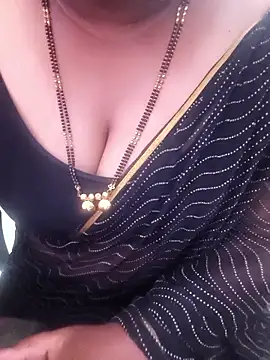 Tamil-riya's Live XXX Chat