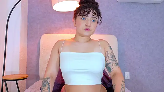 Tracielowe_w Live XXX-chat