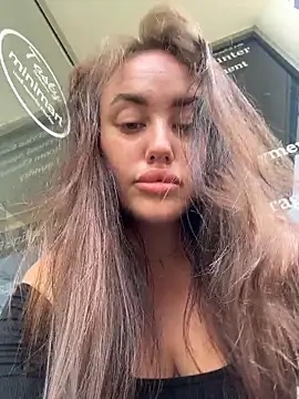 KiraSunshine: онлайн-секс-чат