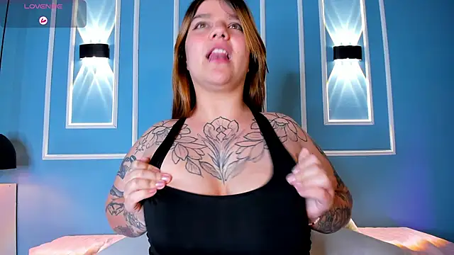 julieta_zc: онлайн-секс-чат