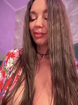 Emma_Catt Adlı Modelin Canlı XXX Sohbeti