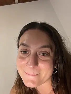 indierotic Chat XXX in diretta