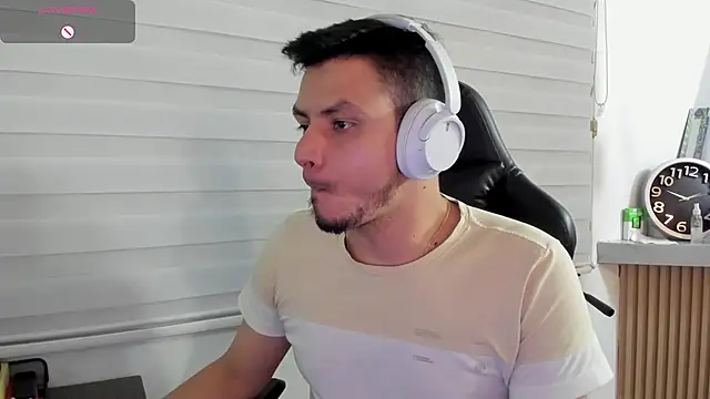 Rick_Adams Live XXX-chat