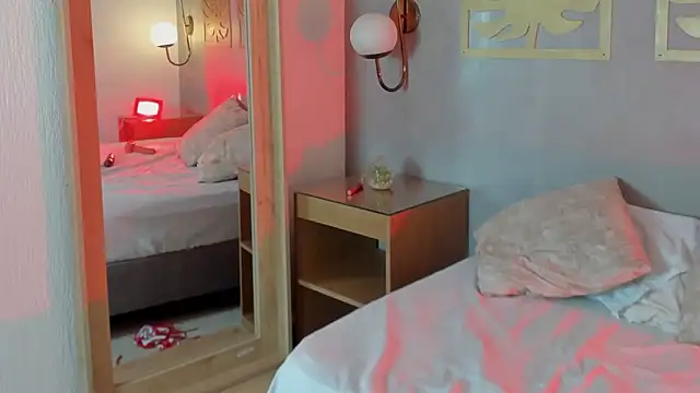 scarlett_rosse_x: απευθείας συνομιλία ΧΧΧ