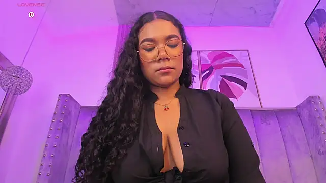 Seshat_Hitt – Naživo XXX chat