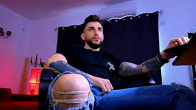 Chat XXX en directo de MightyAaron66