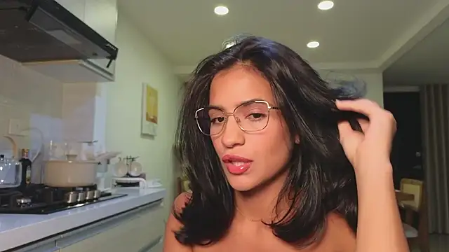 I_am_kat Adlı Modelin Canlı XXX Sohbeti