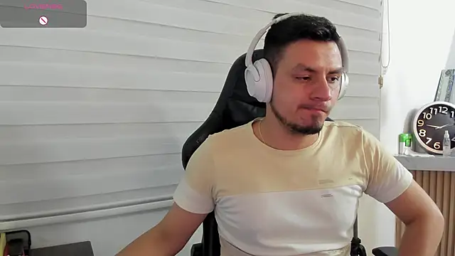 Онлайн чат XXX Rick_Adams