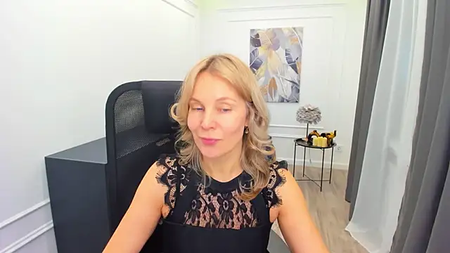 Sinty_Devis élő XXX-chatje