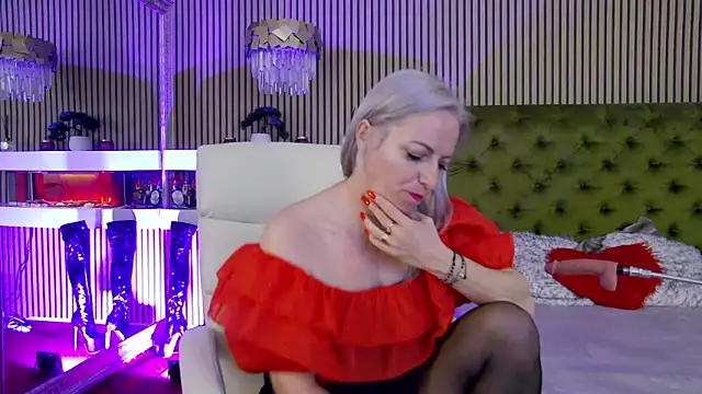 LadyTouchn Webbikameraesitys