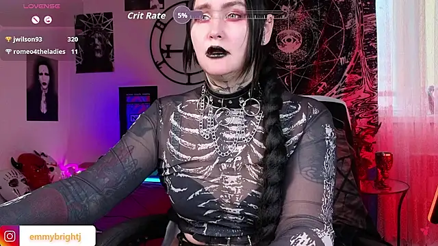 Emmybrightj_ Show in webcam