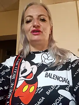 XXX chat uživo modela LadyTouch