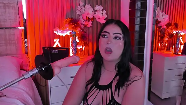 XXX chat uživo modela Emberrvelvet