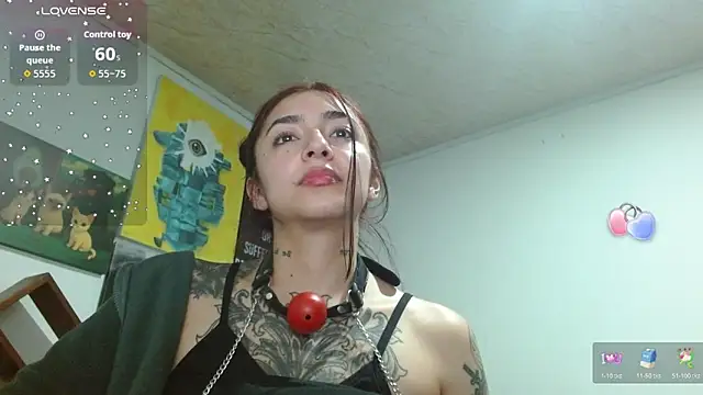 ZoeBakers_'s Live XXX Chat