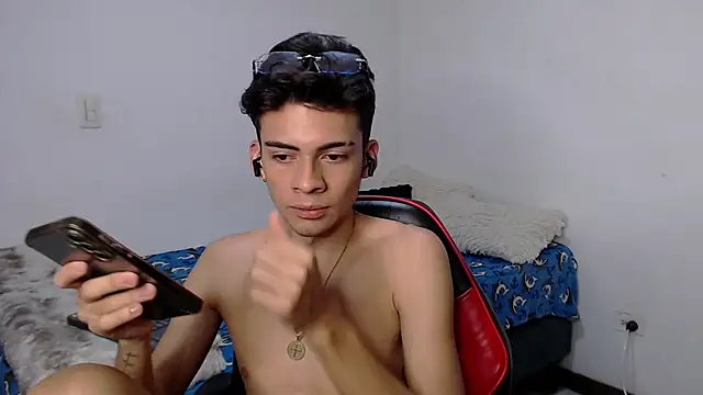 Chat +18 de Rimuru17 ao vivo