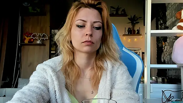 karo123421's Live XXX Chat