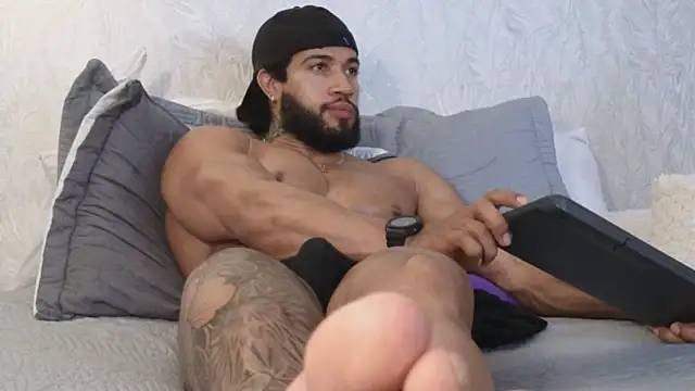 Osher_Cox's Live XXX Chat