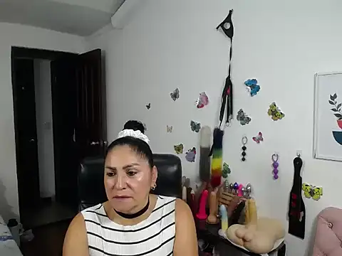 mature_bigboobs10's Live XXX Chat