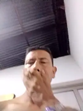 Moisalbert88 live XXX chat