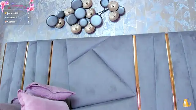 Chatroom XXX en direct de KimDevinne