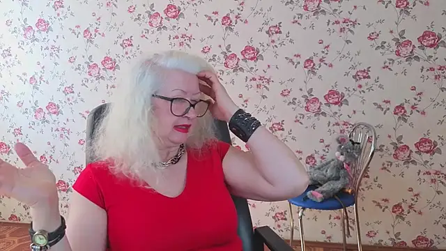 XXX chat uživo modela Maya_Mayflower