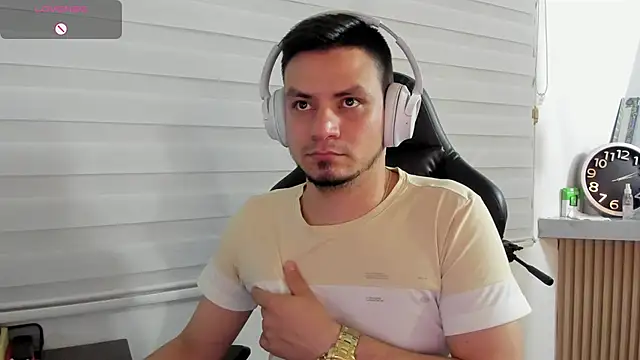 Rick_Adams: онлайн-секс-чат