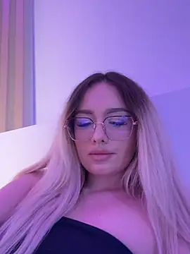 XXX chat uživo modela mollyxxx