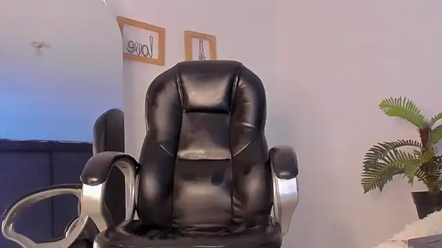 Pokazy przed kamerką – im_aliisson