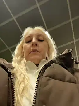 MerlinDave live XXX chat