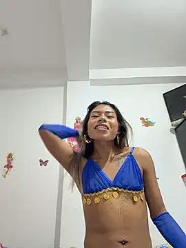 LexiCriimson77 Webcamshow