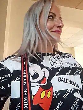 Онлайн чат XXX LadyTouch