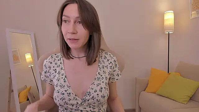 GoodGlamorGirl Webcam Show