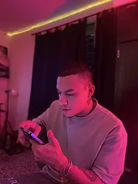 AlphaMasterXxx 웹캠 쇼